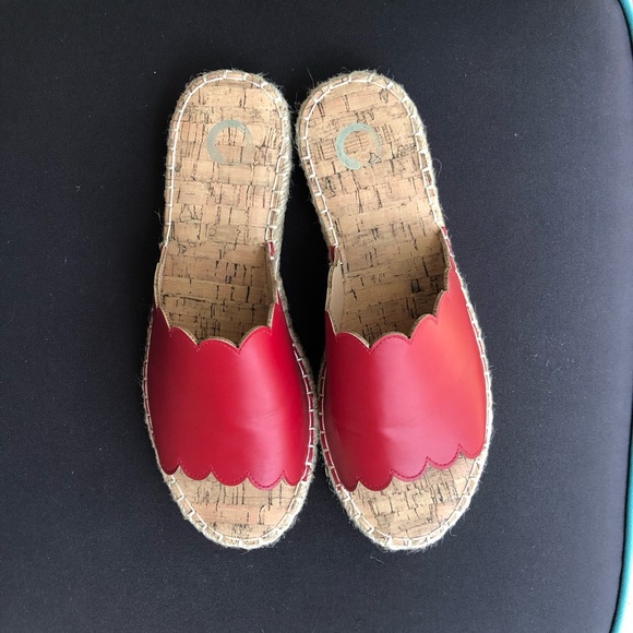 JOURNEE COLLECTION Marjan Red Scalloped Padded Espadrille Slide Sandals 8.5 EUC - Picture 11 of 13